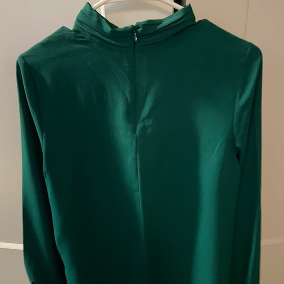 H&M Green cut-out Blouse | Size 2 - Picture 2 of 5